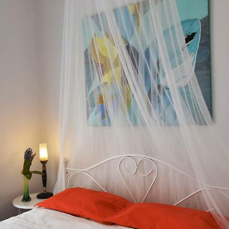 Appartement Artist'S Lovely Nest Under The Shadow Of The Parthenon à Athènes Extérieur photo