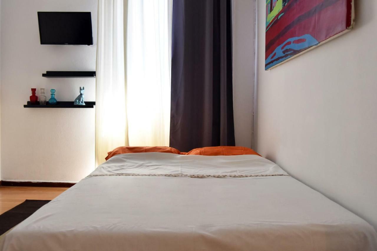 Appartement Artist'S Lovely Nest Under The Shadow Of The Parthenon à Athènes Extérieur photo
