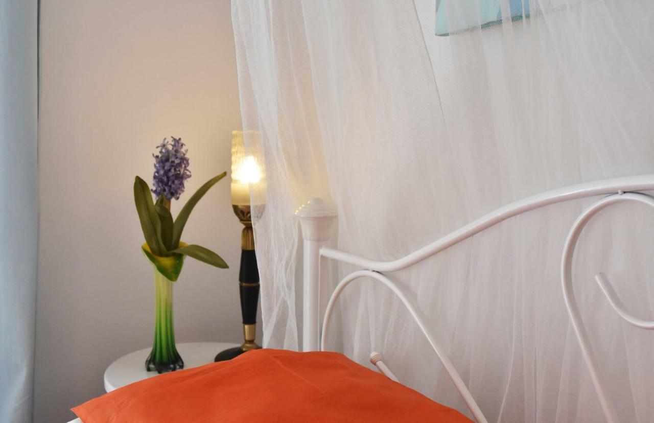 Appartement Artist'S Lovely Nest Under The Shadow Of The Parthenon à Athènes Extérieur photo
