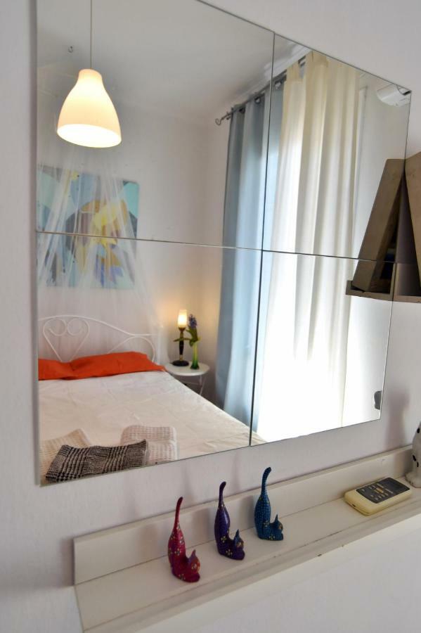 Appartement Artist'S Lovely Nest Under The Shadow Of The Parthenon à Athènes Extérieur photo